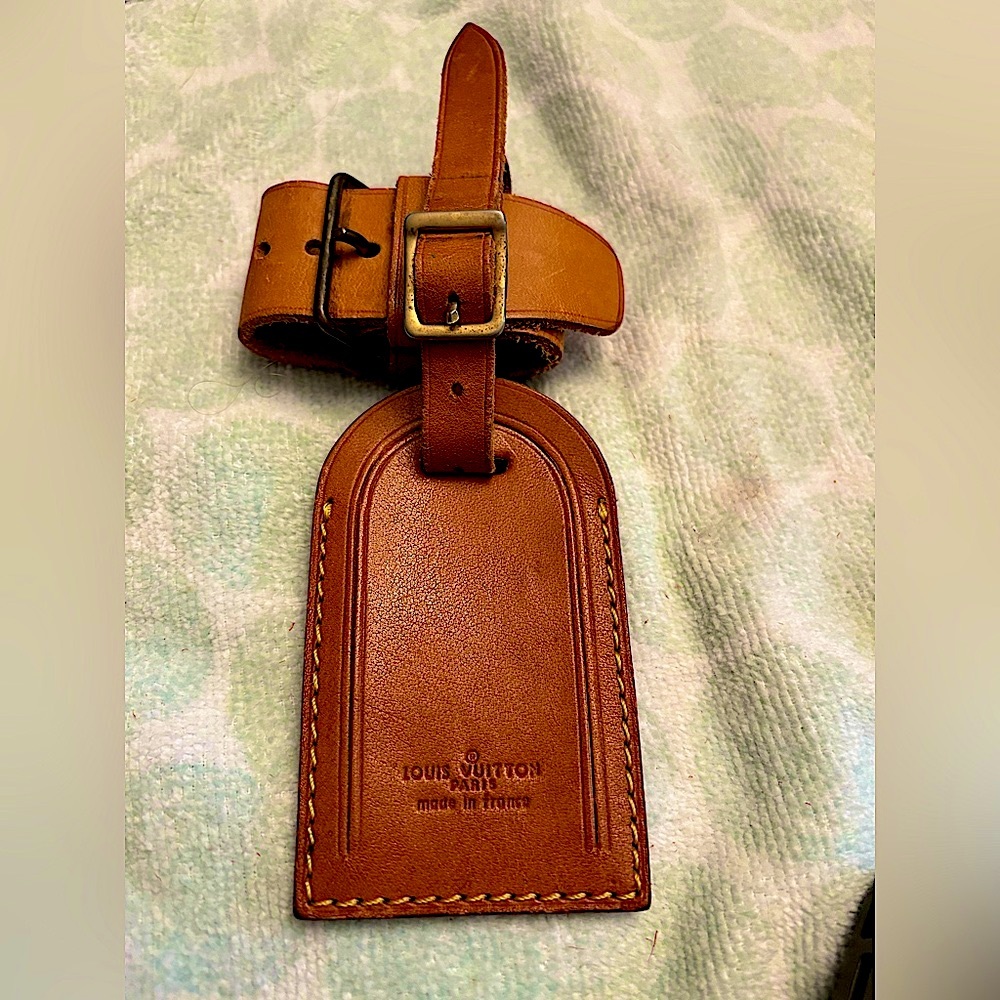 Louis Vuitton Travel Tag With Poignet